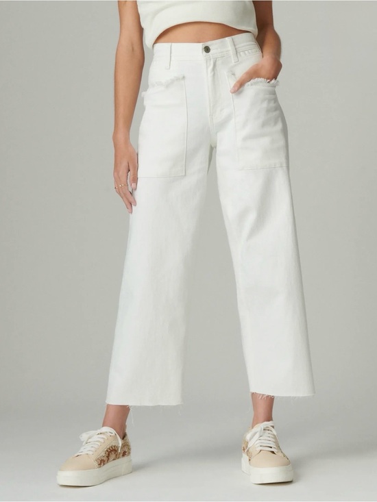 Lucky Brand Denim - Lucky Brand Legend white High Rise Crop Jeans
New With Tags size 25